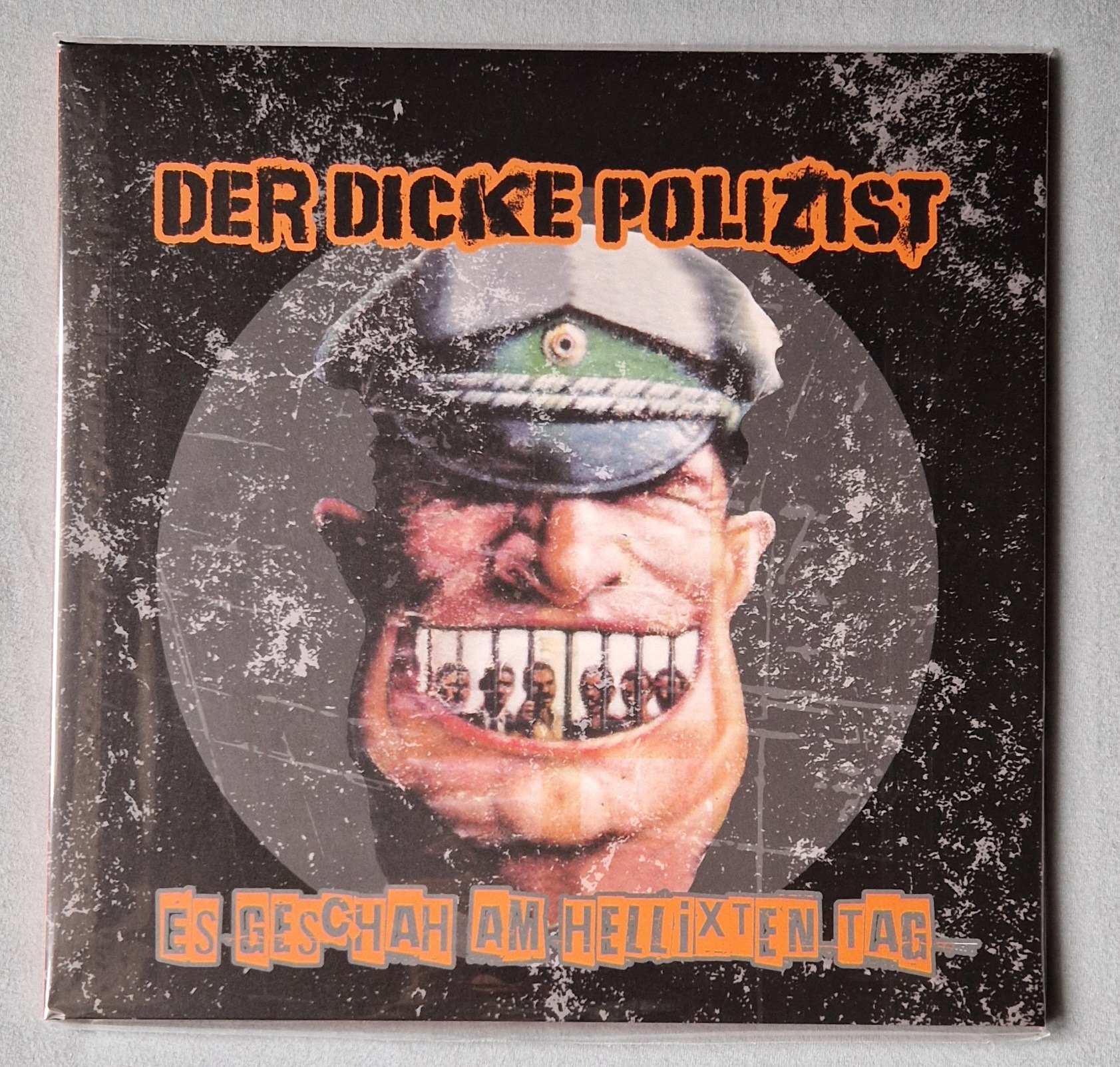 DER DICKE POLIZIST - Es Geschah Am Hellixten Tag - LP (farbig)